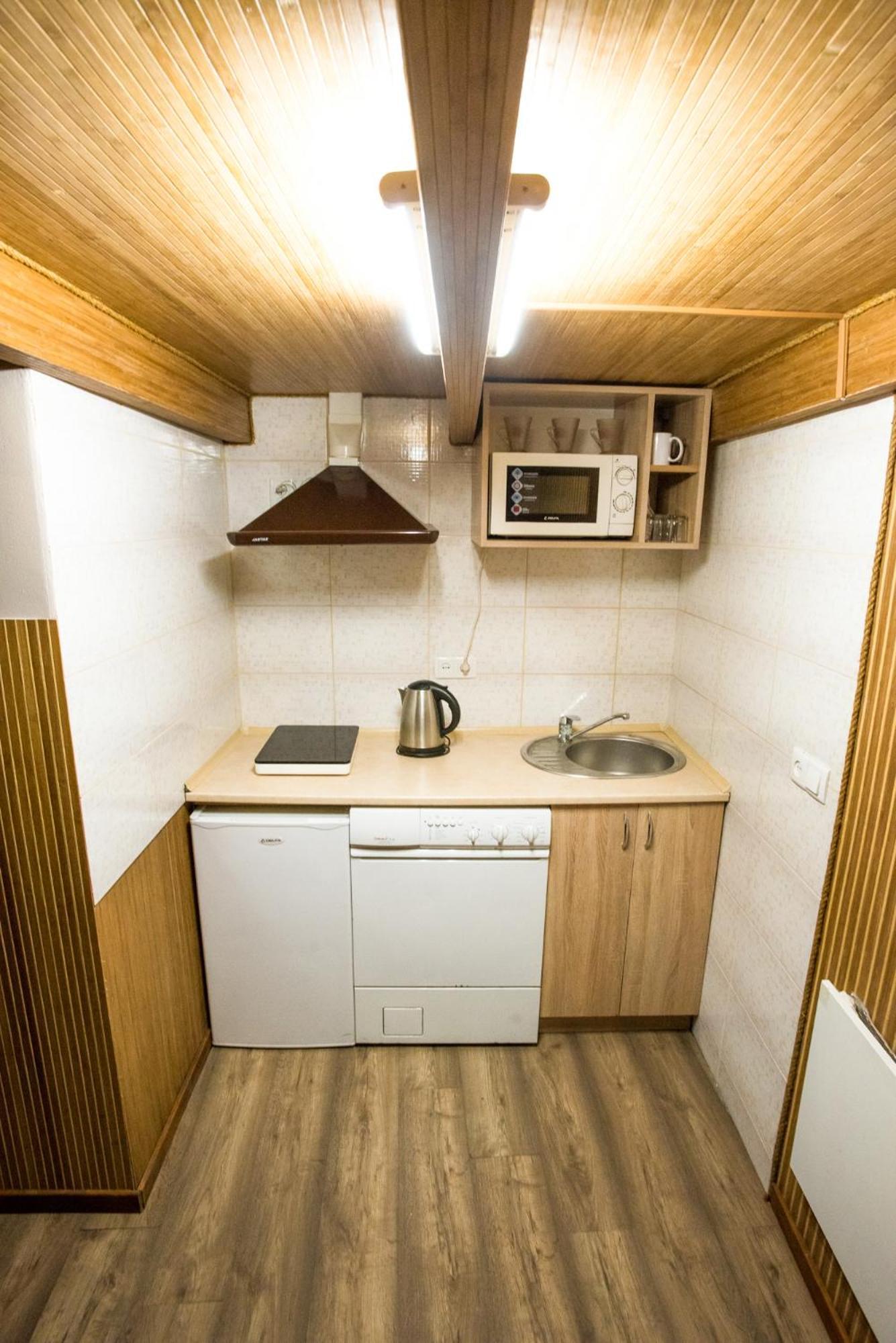 Apartment On Pekarska Street リヴィウ エクステリア 写真