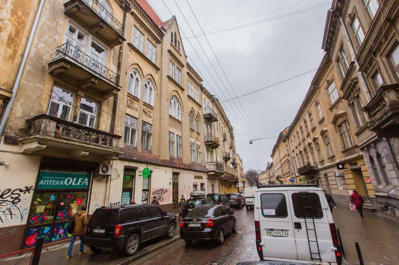 Apartment On Pekarska Street リヴィウ エクステリア 写真